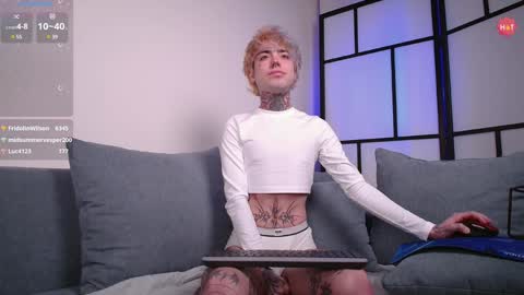 Snapshot of juuzou_kit chatting on 22, 1, 2025 Juuzou hehim u can call me Juz online show from 22, 1, 2025