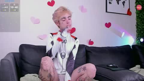 Snapshot of juuzou_kit chatting on 9, 2, 2025 Juuzou hehim u can call me Juz online show from 9, 2, 2025