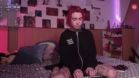 Snapshot of juuzou_kit chatting on 10, 10, 2025 Juuzou hehim u can call me Juz online show from 10, 10, 2025