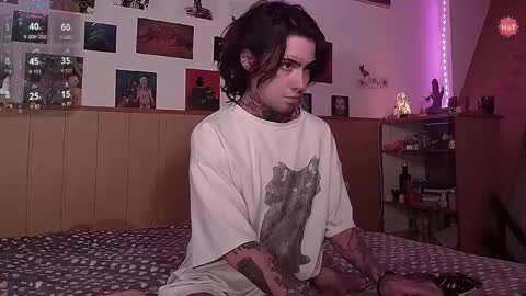 Snapshot of juuzou_kit chatting on 31, 10, 2025 Juuzou hehim u can call me Juz online show from 31, 10, 2025