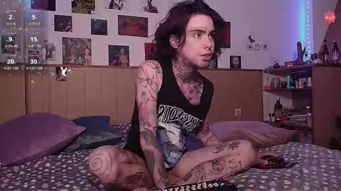 Snapshot of juuzou_kit chatting on 3, 11, 2025 Juuzou hehim u can call me Juz online show from 3, 11, 2025