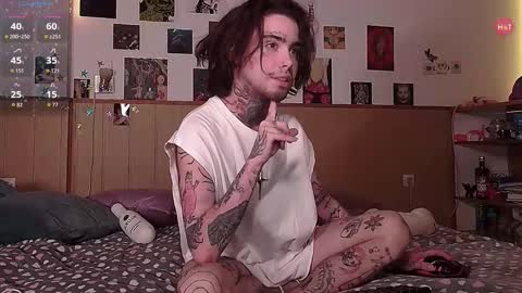 Snapshot of juuzou_kit chatting on 10, 11, 2025 Juuzou hehim u can call me Juz online show from 10, 11, 2025