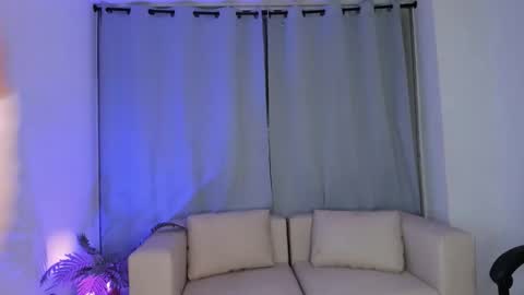 Snapshot of jvenuss chatting on 11, 11, 2025 ees 3 online show from 11, 11, 2025