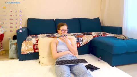 Snapshot of k1tty_cute chatting on 10, 12, 2024 KITTY AND NICK Broadcast start time 10 am and 10 pm Moscow time online show from 10, 12, 2024