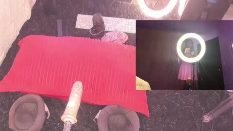  Karolin  online show from 8, 3, 2025