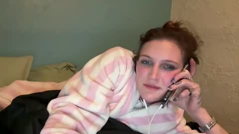 Snapshot of kaceelynn chatting on 13, 2, 2025 Kac online show from 13, 2, 2025