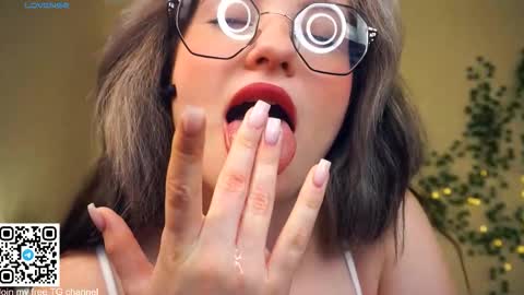 Snapshot of kacyboone chatting on 25, 9, 2025 Tate online show from 25, 9, 2025