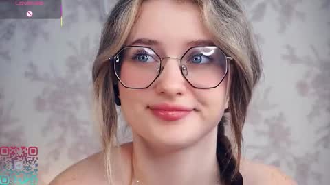 Snapshot of kacyboone chatting on 24, 10, 2025 Tate online show from 24, 10, 2025