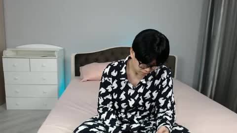 Kai Chicken online show from 4, 12, 2025