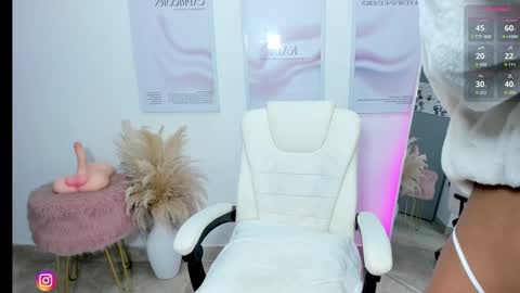 Snapshot of kaia_cam chatting on 19, 2, 2025    online show from 19, 2, 2025