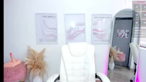 Snapshot of kaia_cam chatting on 11, 3, 2025    online show from 11, 3, 2025