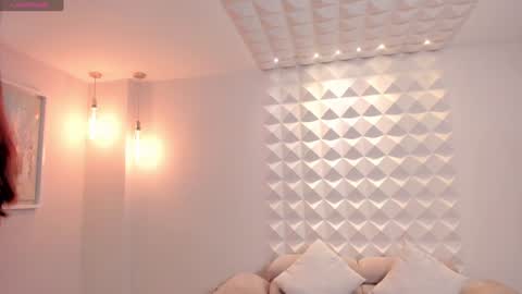 Kaia Ferreira online show from 15, 1, 2025