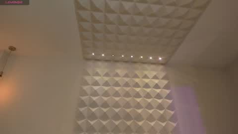 Kaia Ferreira online show from 5, 10, 2025