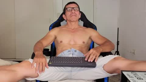 Snapshot of kale_19 chatting on 27, 6, 2026 Kale online show from 27, 6, 2026