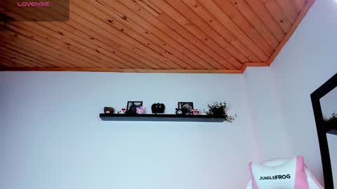 Kali Ka Please help me with your thumbs up its important   dont forget my birthday on October 26 online show from 13, 10, 2025