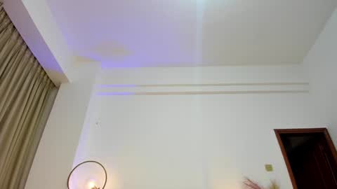 KaliMonroe online show from 4, 2, 2025