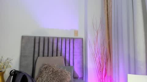 KaliMonroe online show from 5, 2, 2025