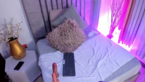 KaliMonroe online show from 5, 2, 2025