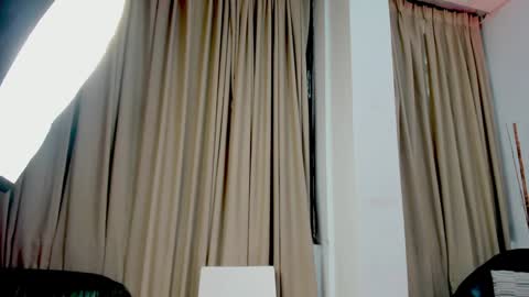 KaliMonroe online show from 8, 2, 2025