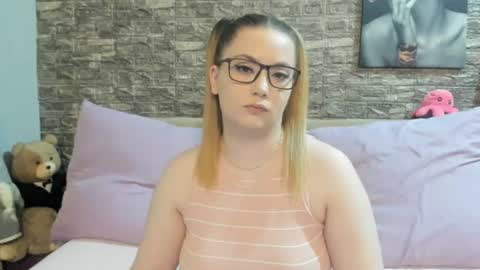 Snapshot of kalindahot chatting on 27, 6, 2026 kalindahot online show from 27, 6, 2026