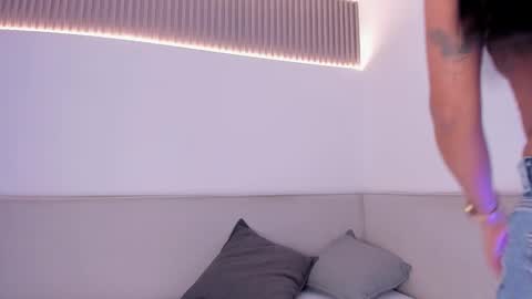 Carolina   online show from 3, 3, 2026