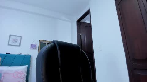 Kamilalopez online show from 1, 6, 2026