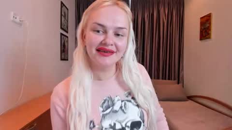 Snapshot of kamilagame chatting on 25, 11, 2025 Camila online show from 25, 11, 2025