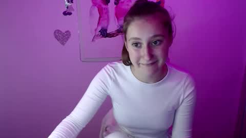 kamilla_love_ online show from 19, 9, 2025