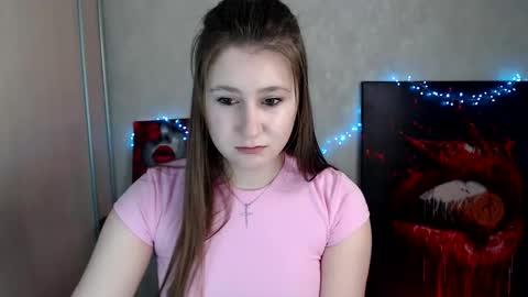 kamilla_love_ online show from 10, 4, 2026