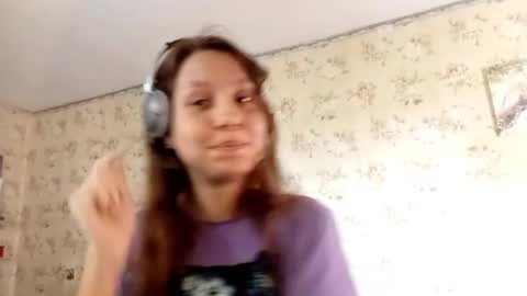 Snapshot of kamisalling chatting on 10, 9, 2025 Mari Simmons online show from 10, 9, 2025