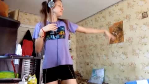 Snapshot of kamisalling chatting on 12, 9, 2025 Mari Simmons online show from 12, 9, 2025