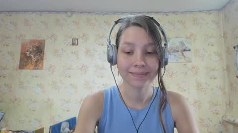 Snapshot of kamisalling chatting on 5, 10, 2025 Mari Simmons online show from 5, 10, 2025