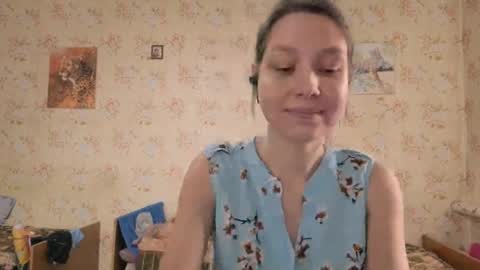 Snapshot of kamisalling chatting on 6, 10, 2025 Mari Simmons online show from 6, 10, 2025