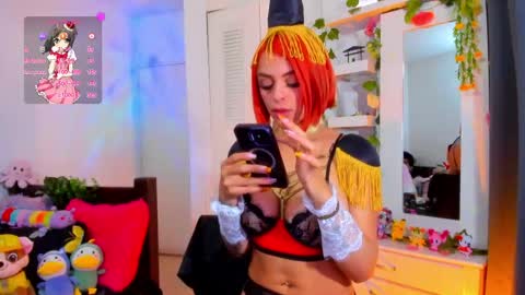 hello  Im Danni online show from 7, 3, 2026