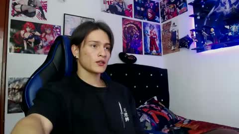Snapshot of kanekixxxhot chatting on 7, 1, 2025 andres online show from 7, 1, 2025