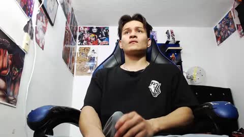 Snapshot of kanekixxxhot chatting on 7, 10, 2025 andres online show from 7, 10, 2025
