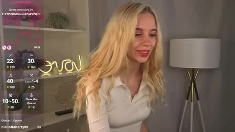 Snapshot of kaneshacornick chatting on 3, 10, 2025 Alice online show from 3, 10, 2025