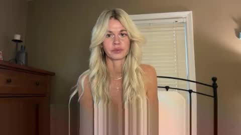 Snapshot of karabearr chatting on 16, 9, 2025 kara online show from 16, 9, 2025