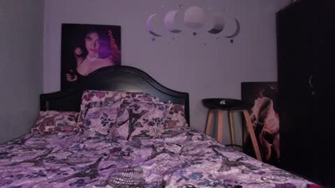 Karen online show from 4, 1, 2025