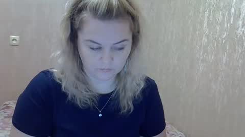 Snapshot of karennelsonx chatting on 12, 1, 2025 karennelsonx online show from 12, 1, 2025