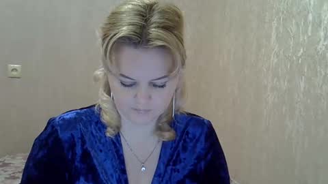karennelsonx online show from 24, 1, 2025