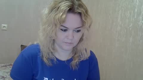 karennelsonx online show from 20, 2, 2025