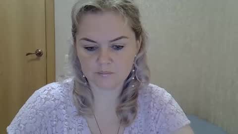 karennelsonx online show from 12, 9, 2025