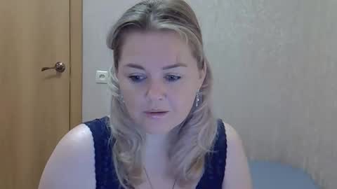karennelsonx online show from 11, 10, 2025