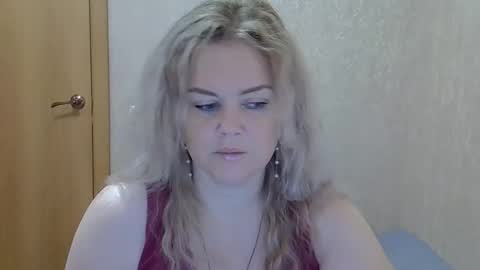 Snapshot of karennelsonx chatting on 3, 11, 2025 karennelsonx online show from 3, 11, 2025