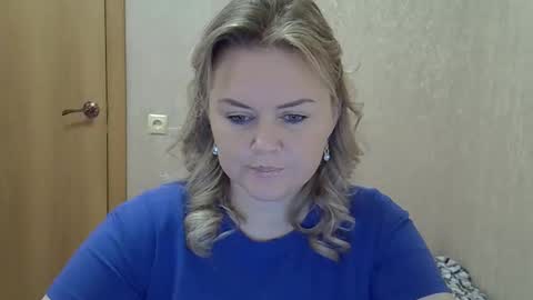 Snapshot of karennelsonx chatting on 12, 11, 2025 karennelsonx online show from 12, 11, 2025