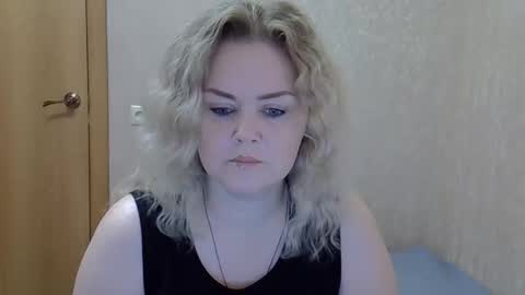 Snapshot of karennelsonx chatting on 24, 11, 2025 karennelsonx online show from 24, 11, 2025