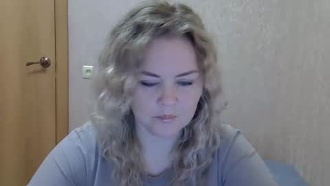 Snapshot of karennelsonx chatting on 1, 12, 2025 karennelsonx online show from 1, 12, 2025