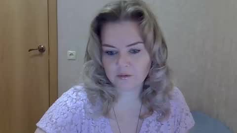 Snapshot of karennelsonx chatting on 5, 12, 2025 karennelsonx online show from 5, 12, 2025