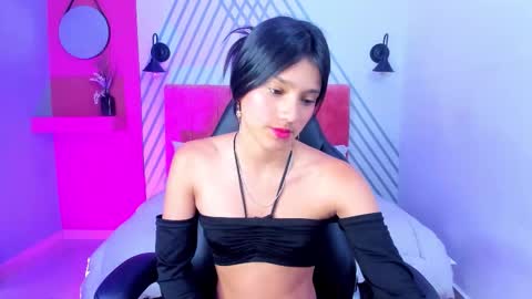Snapshot of kari_kaory chatting on 15, 12, 2025 Kari online show from 15, 12, 2025